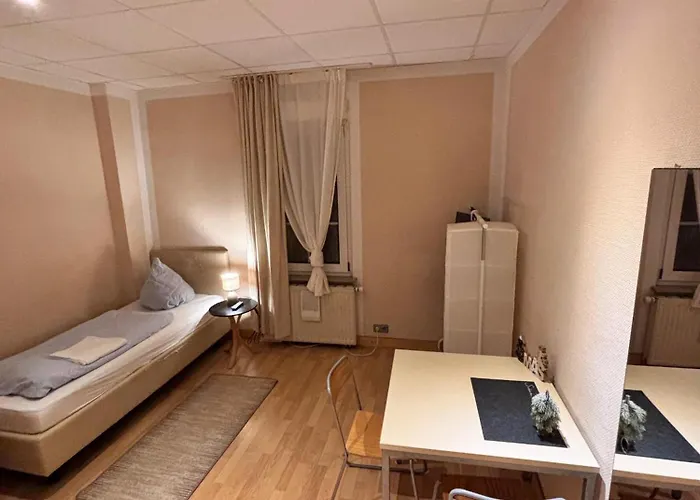 Pensjonat Urbanstrasse 46 *